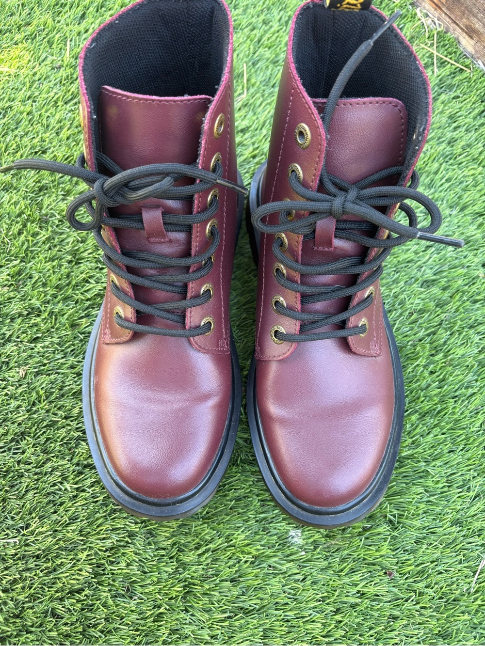 Dr. Martens Burgundy Leather Lace-Up Boots women size 7